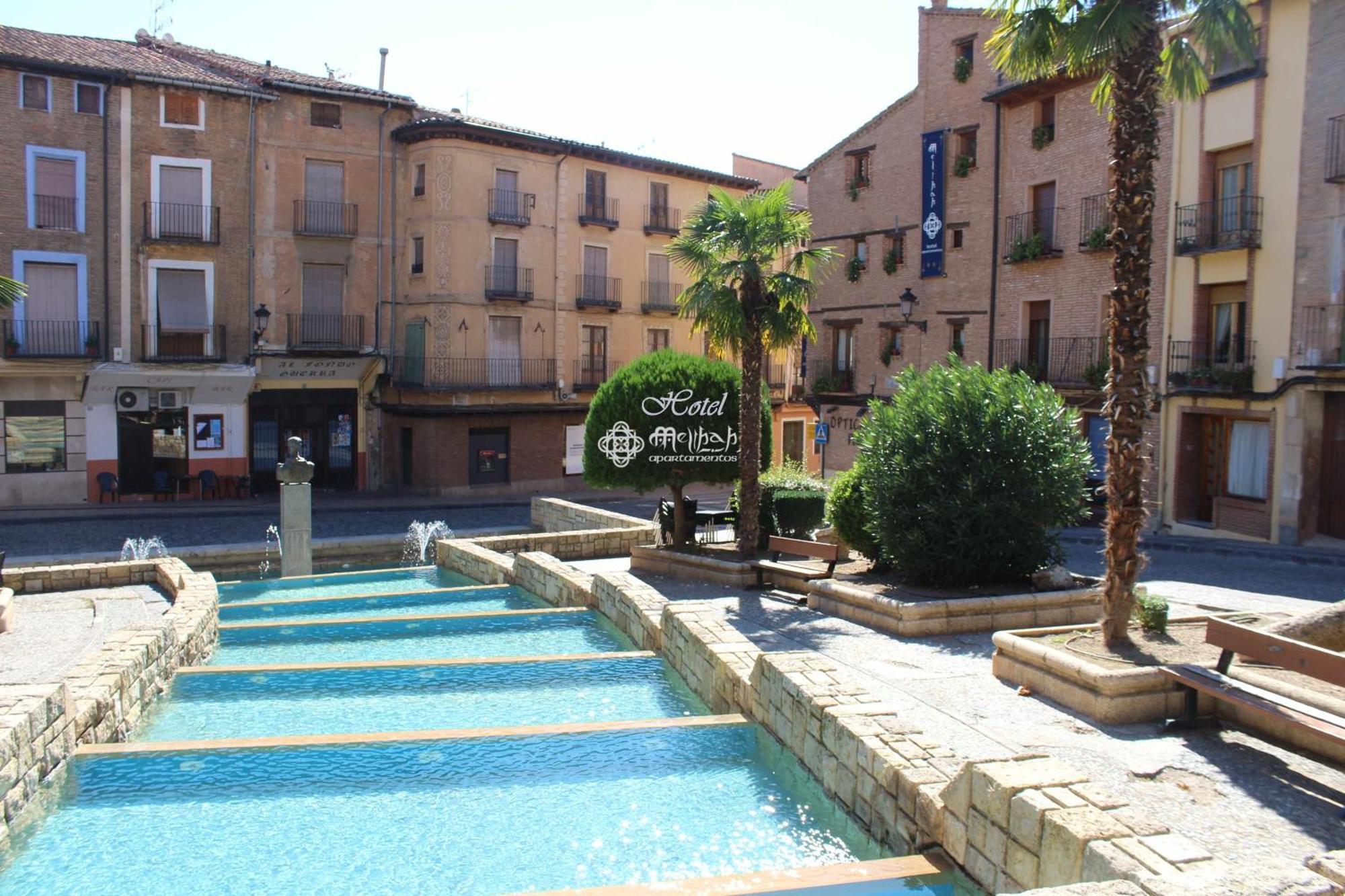 Hotel Apartamentos Melihah Daroca Exterior foto