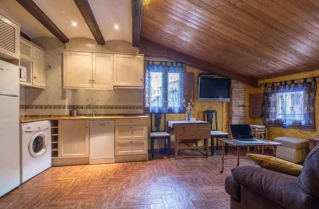 Hotel Apartamentos Melihah Daroca Cameră foto